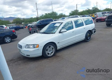 2006 Volvo V70 2.5T из США, поврежденный, VIN YV1SW592262585194